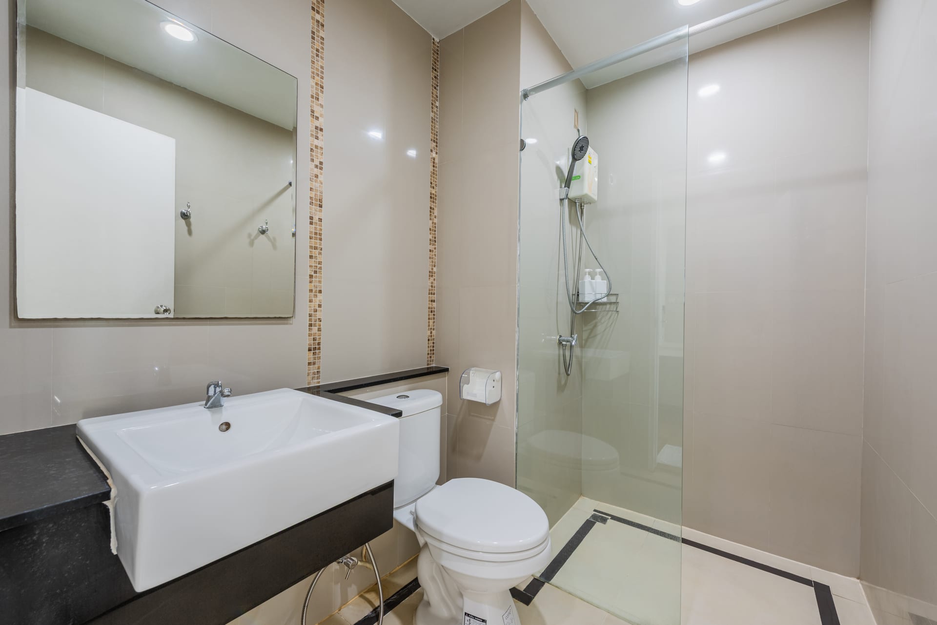 บรรยากาศภายในห้อง Superior Double - Zayn Hotel บางนา
